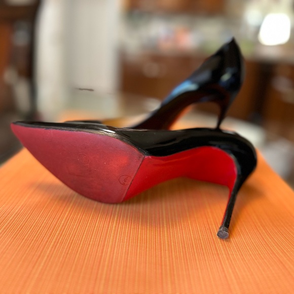 Gently used beautiful authentic red bottoms - Picture 6 of 7